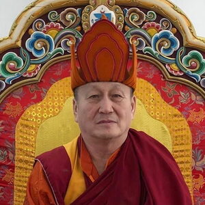Дацан Гунзэчойнэй поздравляет с Днём рождения Верховного ламу России!